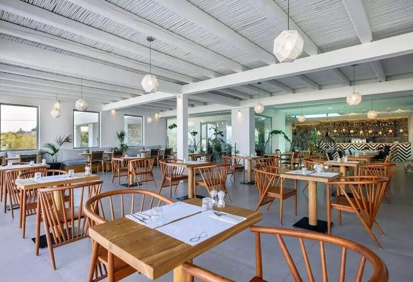 ホテル Atermono Boutique Resort & Spa