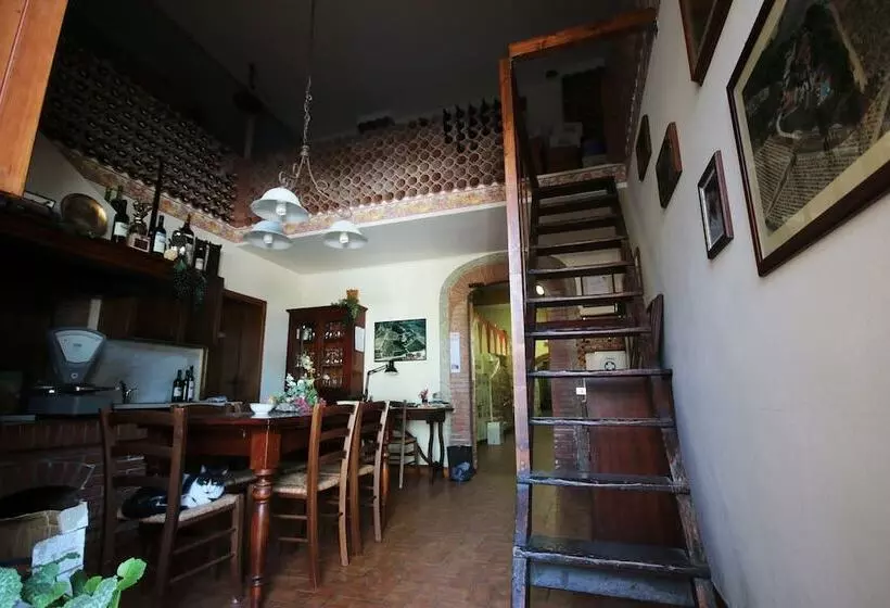 ホテル Azienda Agricola E Agriturismo Vallorsi