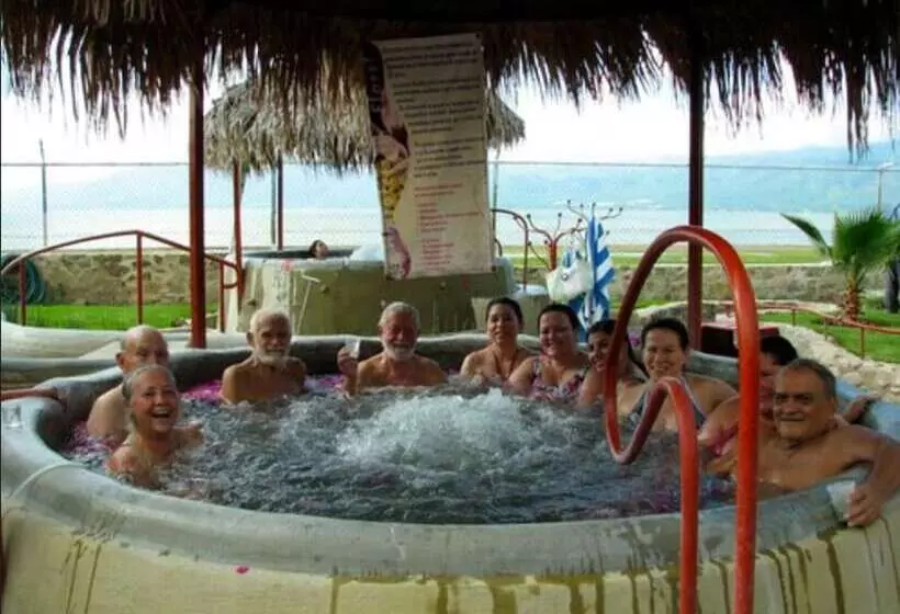 ホテル Balneario San Juan Cosalá