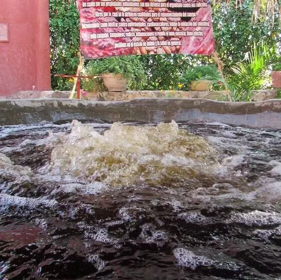 ホテル Balneario San Juan Cosalá