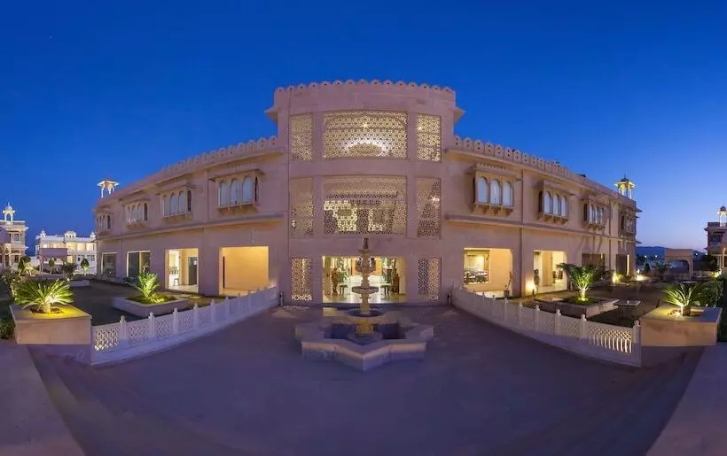 Hotelli Bhanwar Singh Palace