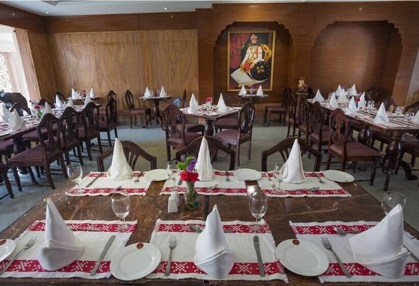 Hotel Bhanwar Singh Palace