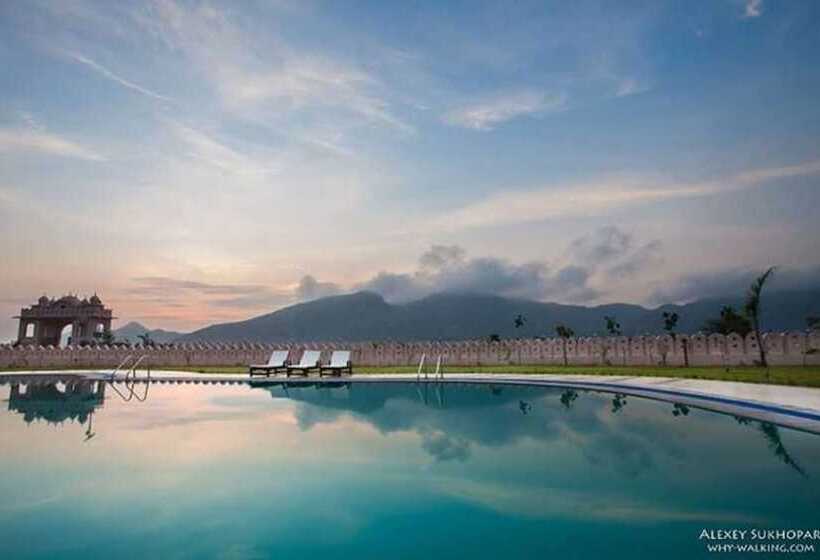 Hotel Bhanwar Singh Palace