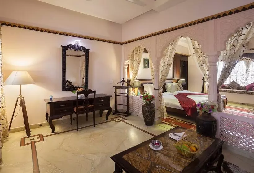 Hotelli Bhanwar Singh Palace