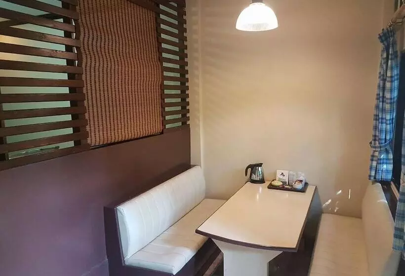 ホテル Guest House Ratchaburi