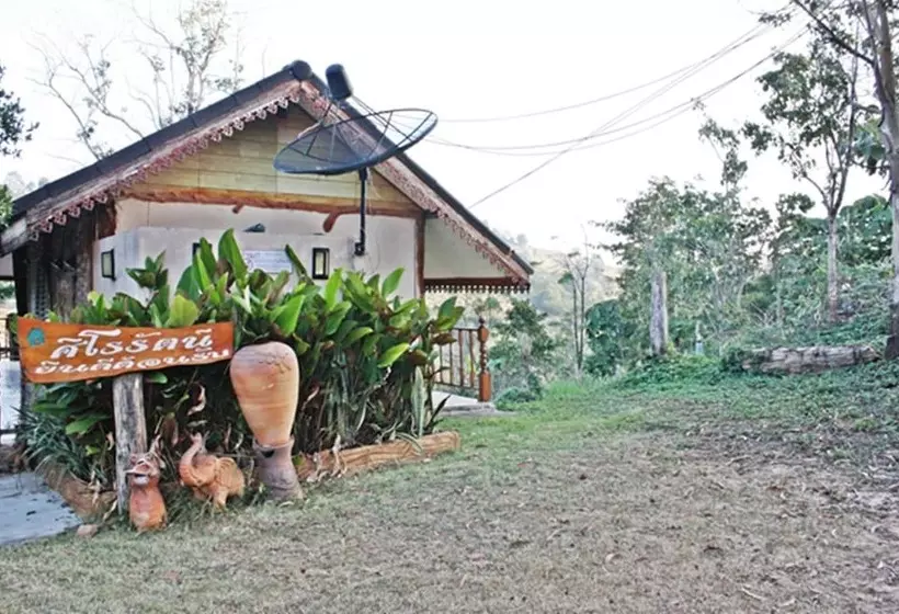 Hotelli Klong Sai Hills Resort