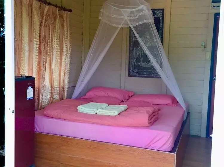 Hotelli Klong Sai Hills Resort