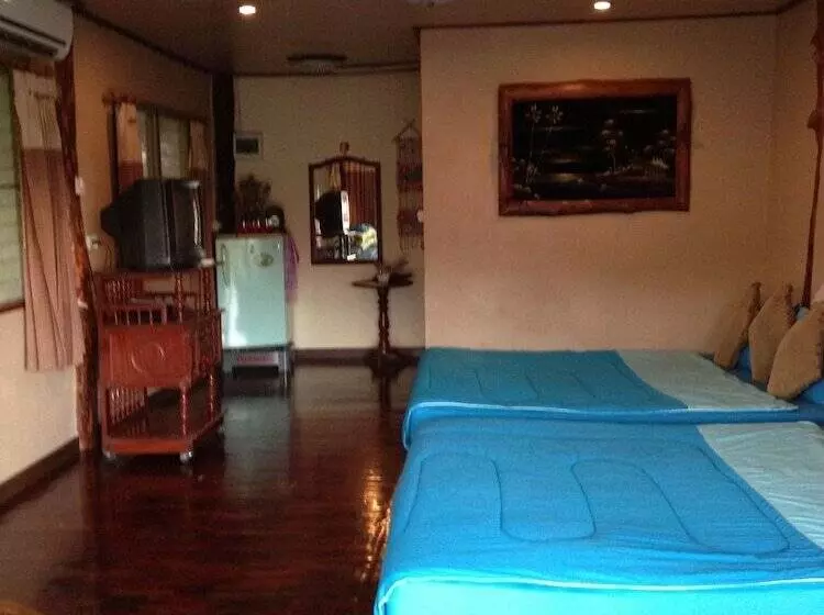 Hotelli Klong Sai Hills Resort