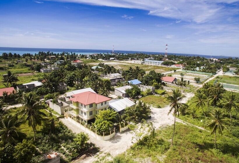 هتل La Cabana Maldives