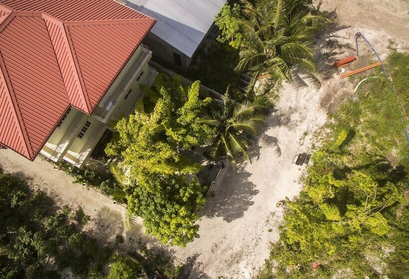 هتل La Cabana Maldives