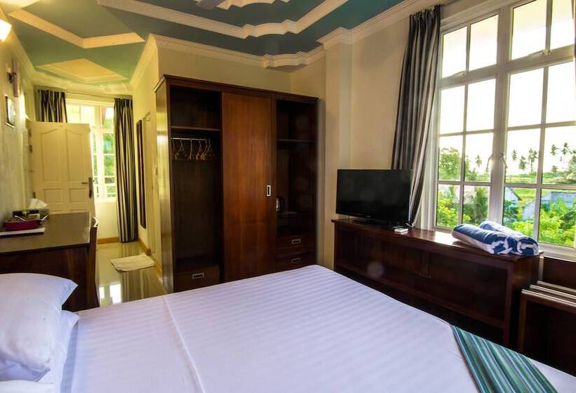 هتل La Cabana Maldives