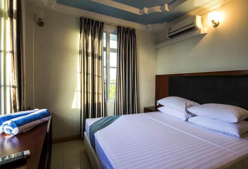 هتل La Cabana Maldives