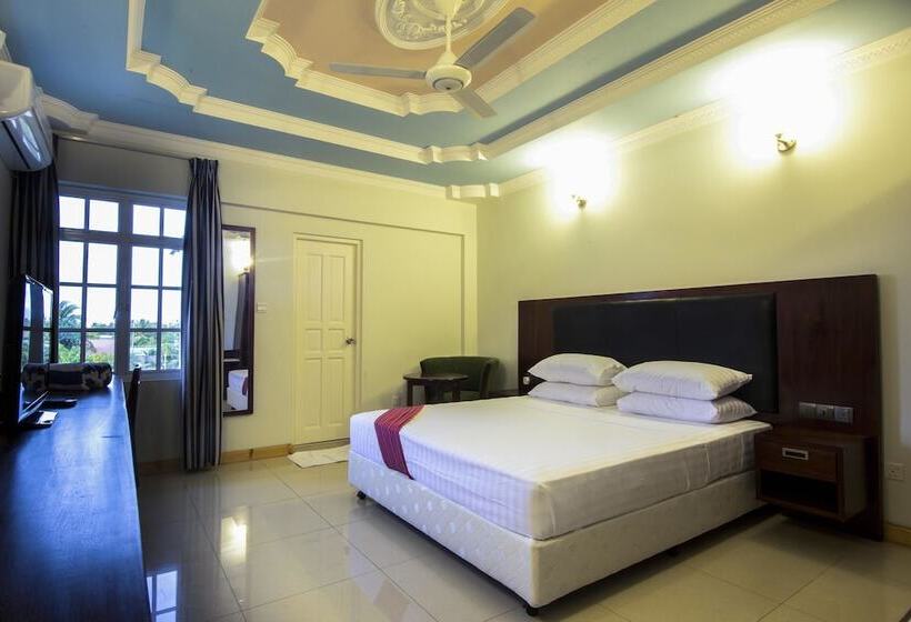 هتل La Cabana Maldives