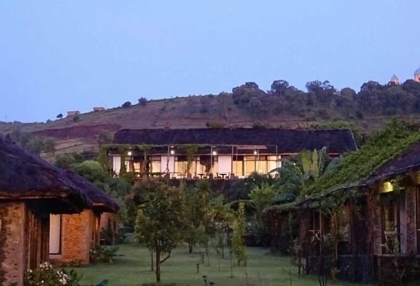 هتل Mayleko Lodge