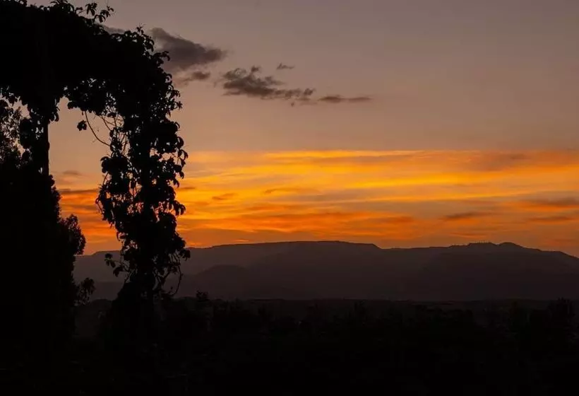 هتل Mayleko Lodge