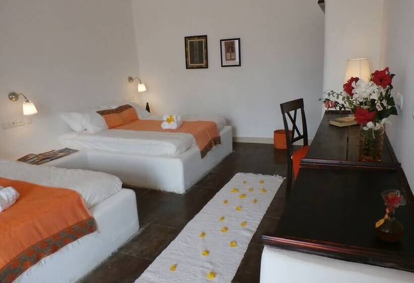 هتل Mayleko Lodge