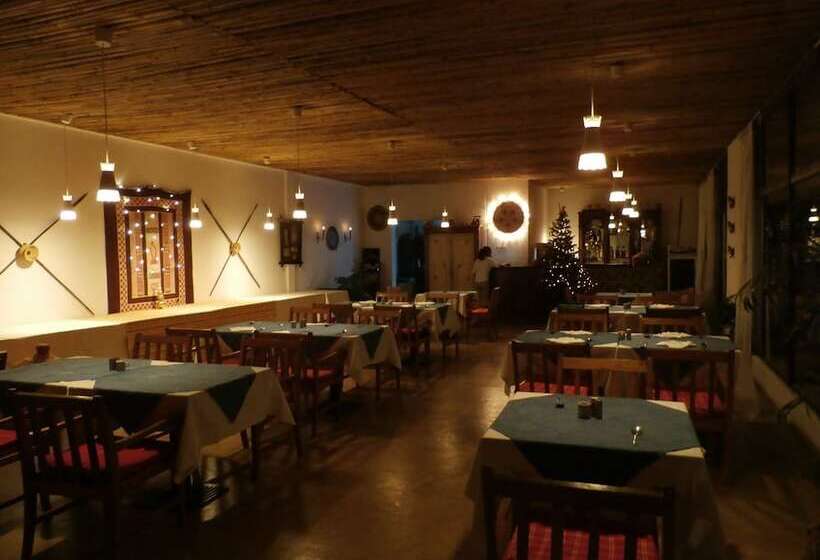 هتل Mayleko Lodge