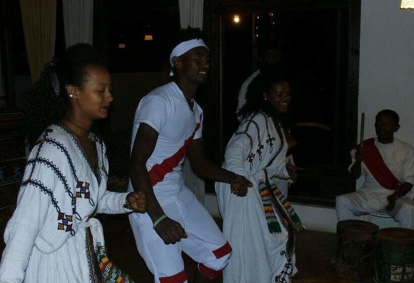 هتل Mayleko Lodge