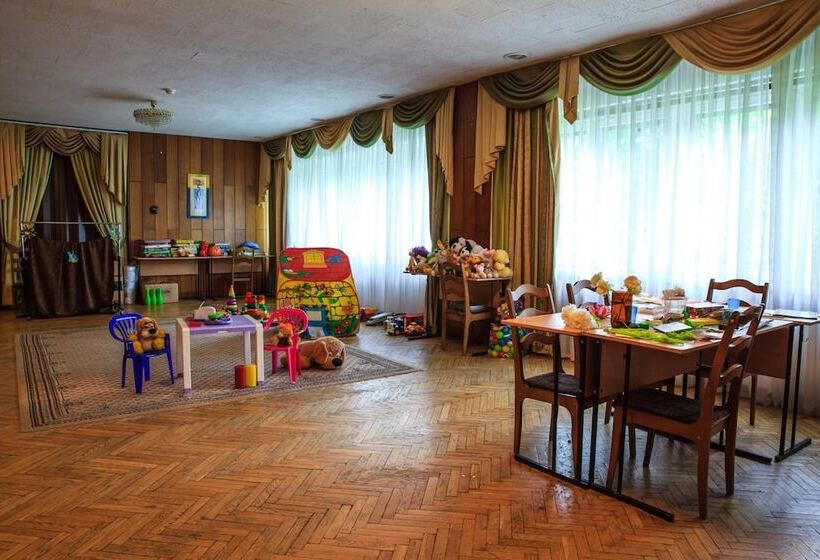 호텔 Pansionat Zvenigorodskiy