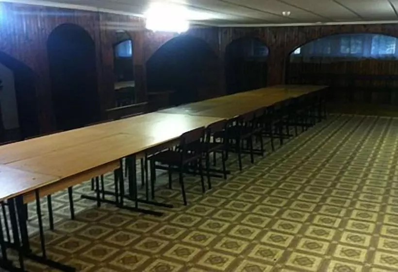 ホテル Pansionat Zvenigorodskiy