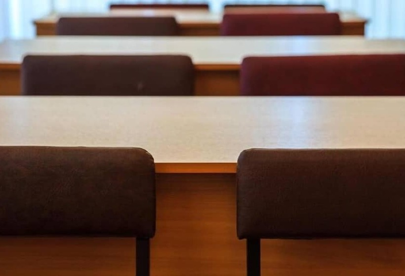 호텔 Pansionat Zvenigorodskiy