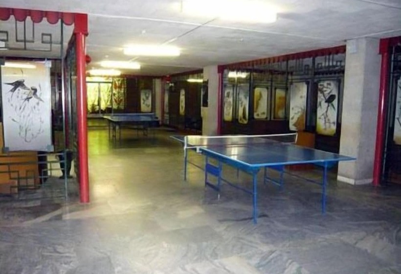 호텔 Pansionat Zvenigorodskiy