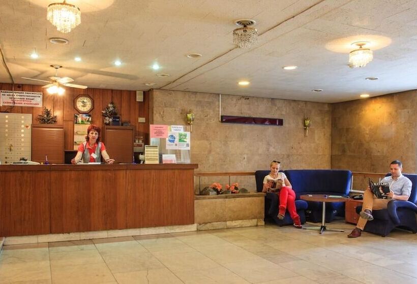 호텔 Pansionat Zvenigorodskiy