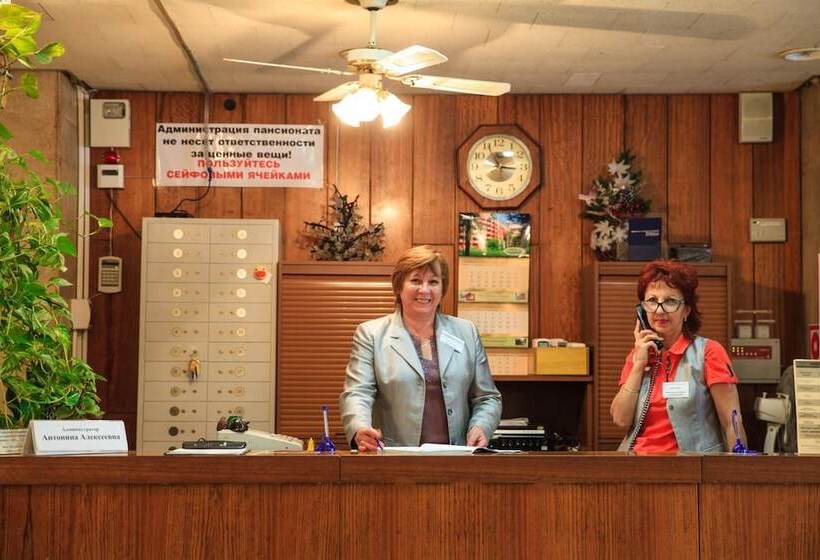 호텔 Pansionat Zvenigorodskiy