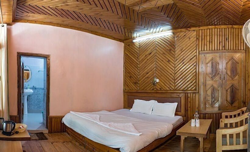 هتل Parvati Kuteer