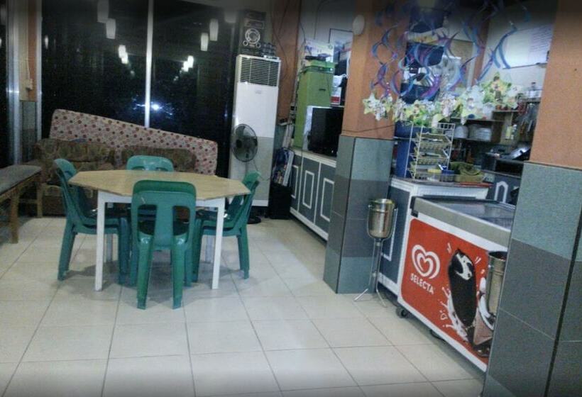 Hotel Randys Bantayan Island Grill And Chill Resort