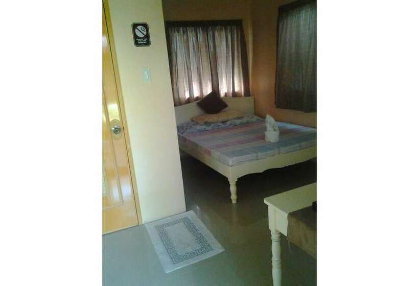 Hotel Randys Bantayan Island Grill And Chill Resort