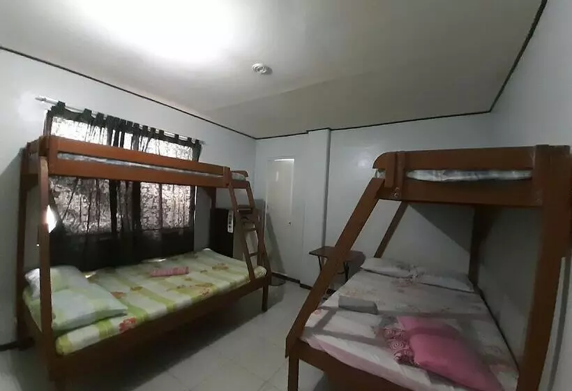 ホテル Randys Bantayan Island Grill And Chill Resort