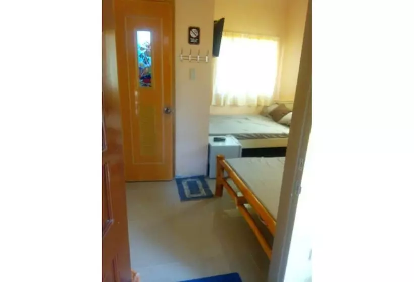 ホテル Randys Bantayan Island Grill And Chill Resort