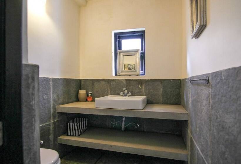 Пансион Casa Azure