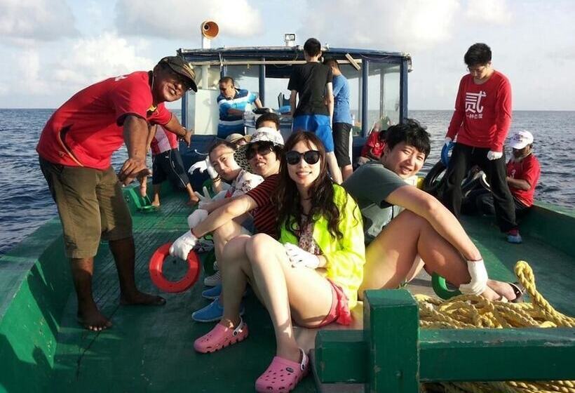 پانسیون Marina Boutique