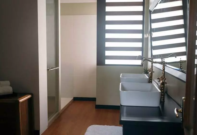 پانسیون Marina Boutique