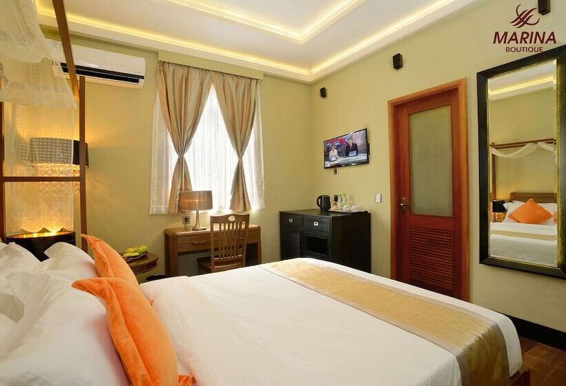 پانسیون Marina Boutique