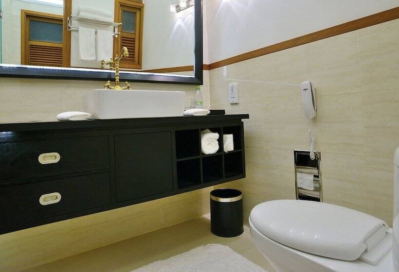 پانسیون Marina Boutique