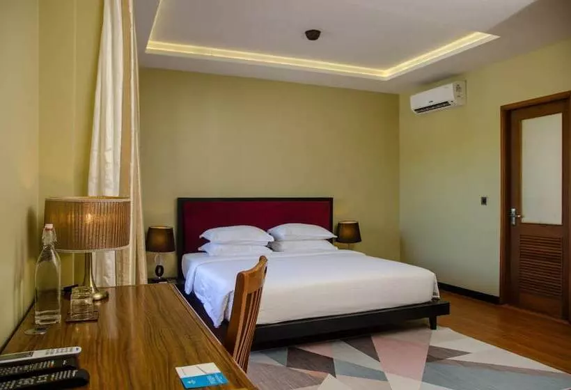 پانسیون Marina Boutique