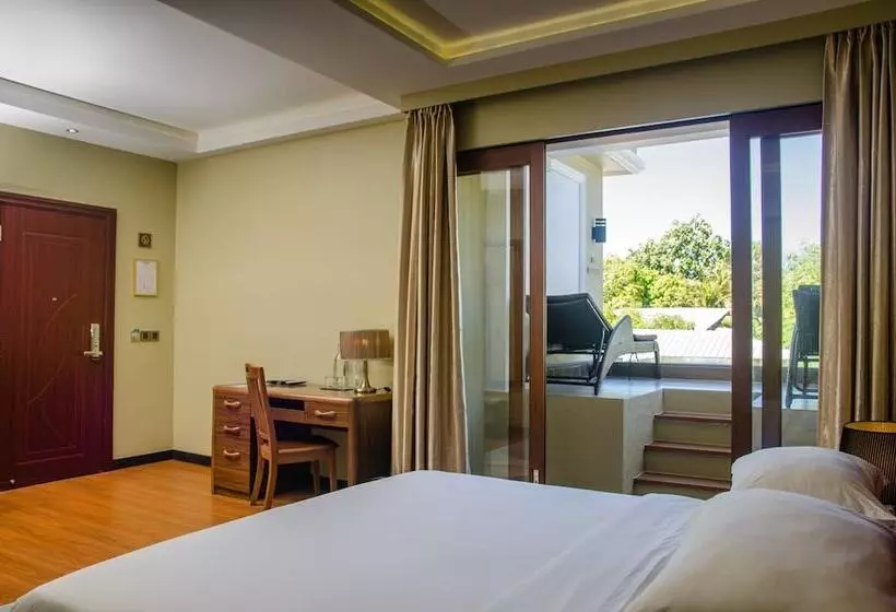 پانسیون Marina Boutique