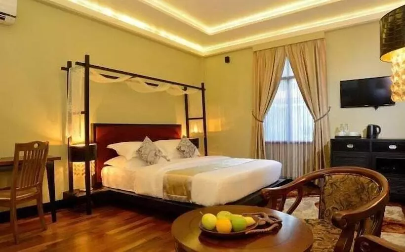 پانسیون Marina Boutique