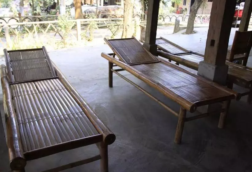 پانسیون Eco Homestay Mai Chau   Venuestay