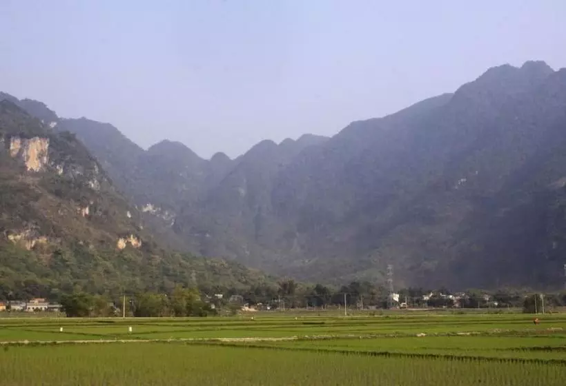 پانسیون Eco Homestay Mai Chau   Venuestay
