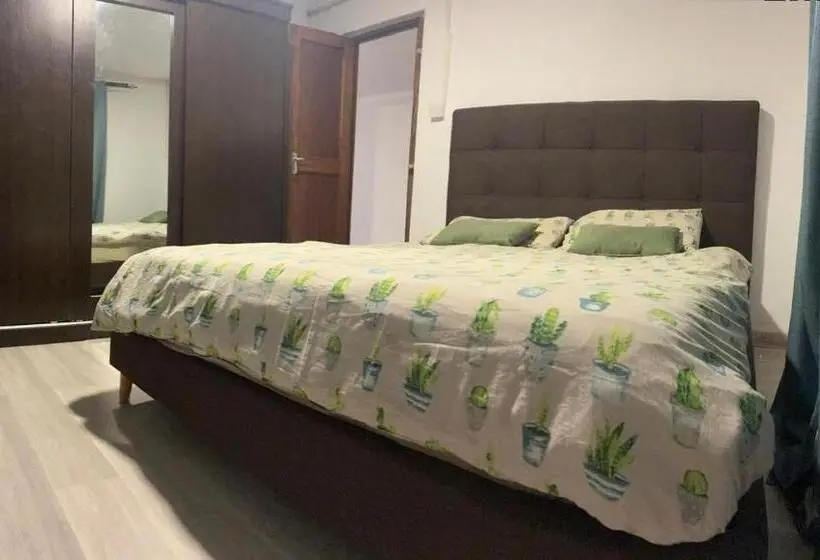 پانسیون Serenistay