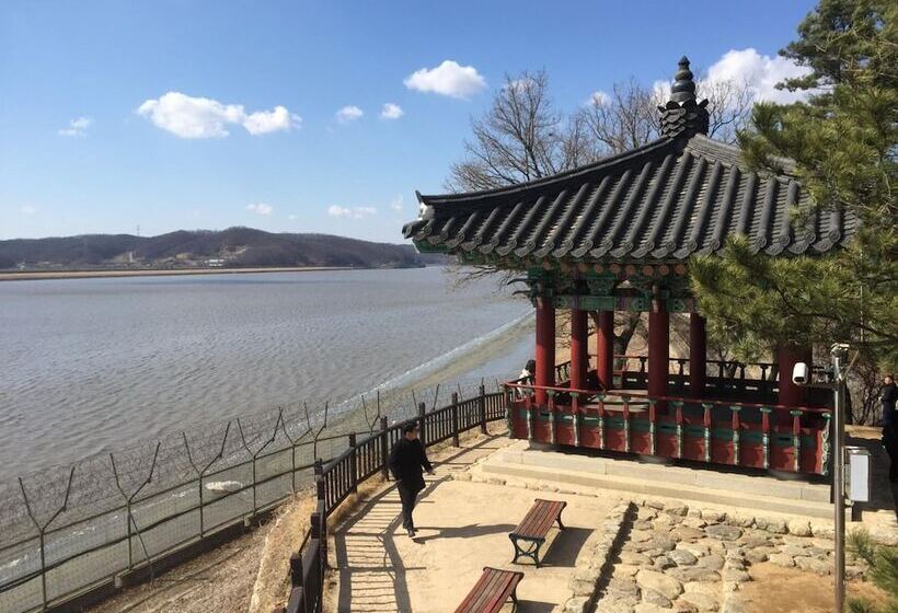 Albergue The Guesthouse Dmz Stay