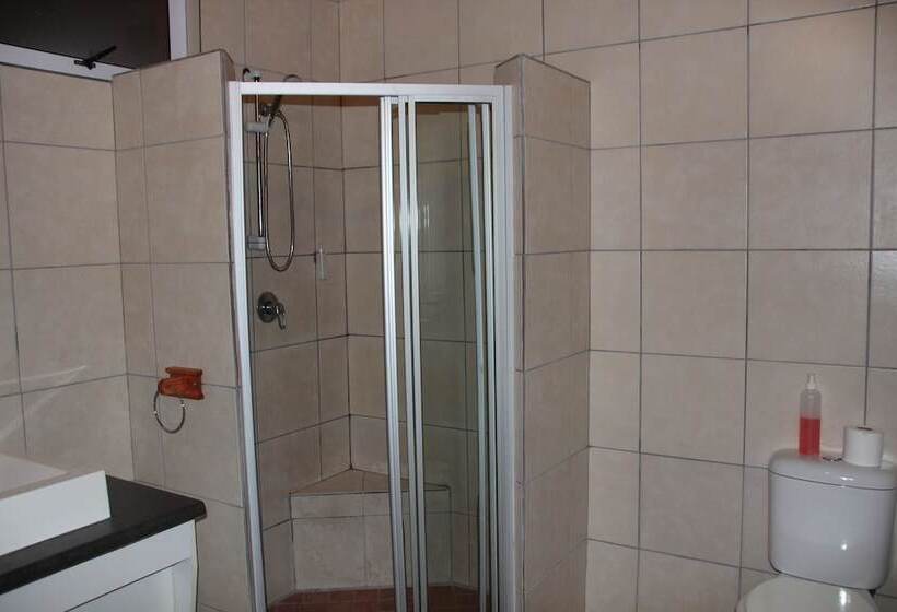 تختخواب و صبحانه Anandi Guesthouse Swakopmund