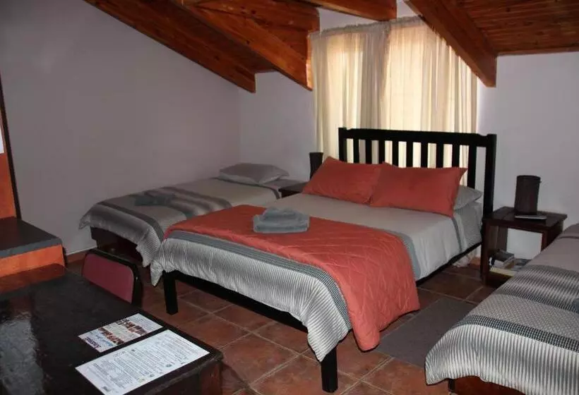 تختخواب و صبحانه Anandi Guesthouse Swakopmund