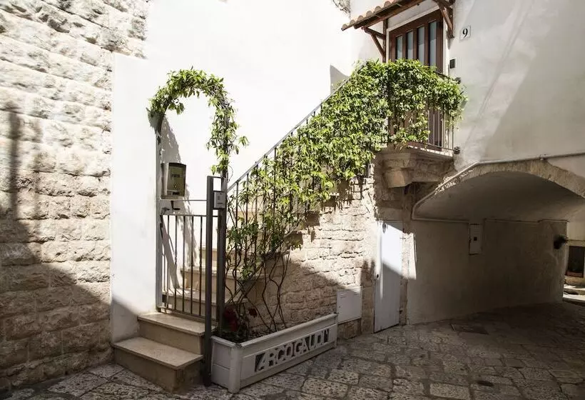 Aamiaismajoitus (B&B) L Angolo Di Gaudì, Alcoba Fascinosa