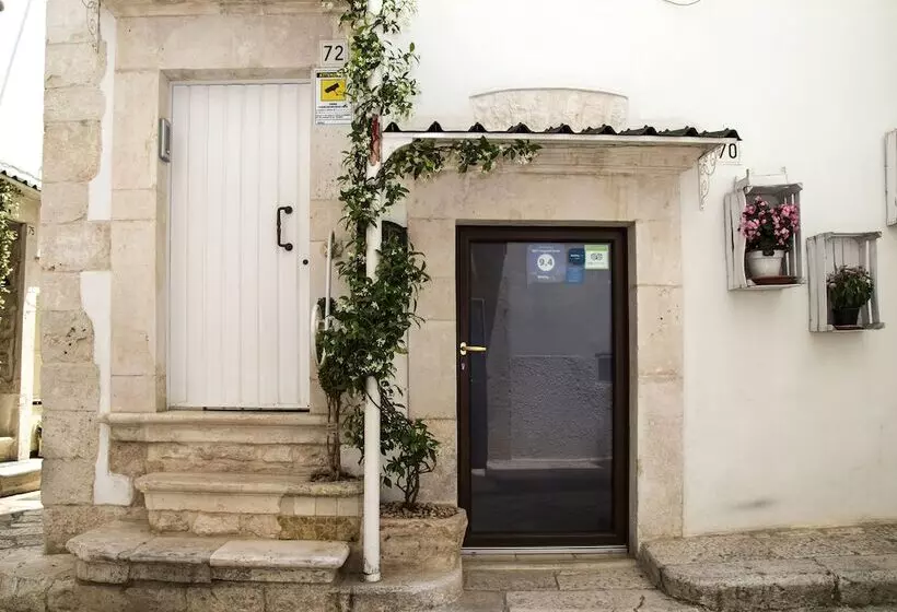 Aamiaismajoitus (B&B) L Angolo Di Gaudì, Alcoba Fascinosa