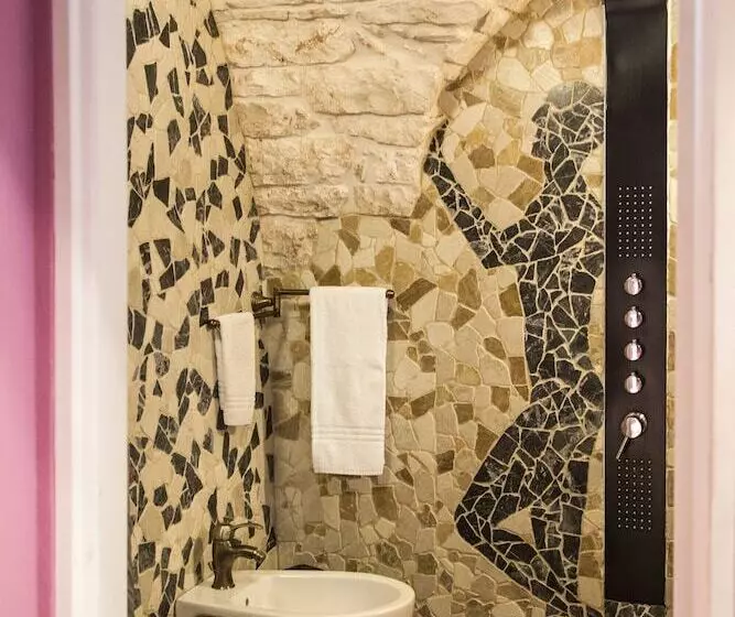 Aamiaismajoitus (B&B) L Angolo Di Gaudì, Alcoba Fascinosa